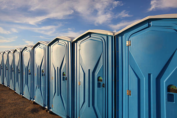 Best VIP or Luxury Restroom Trailers  in Olive Branch, MS